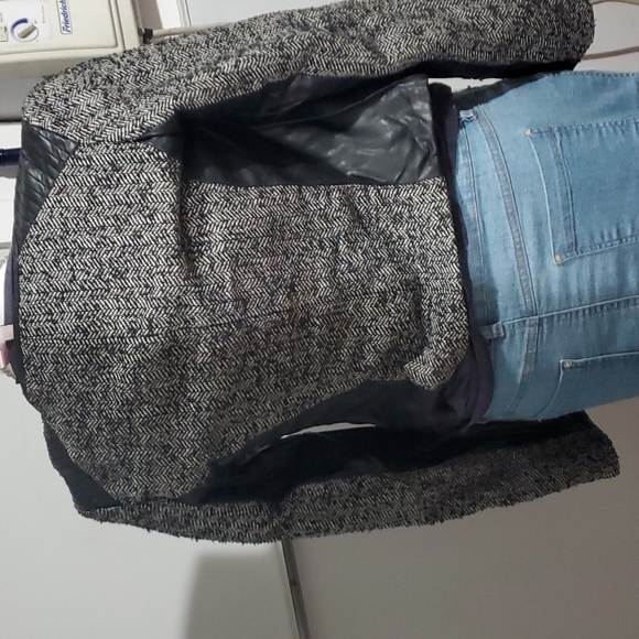 Forever 21 womens cropped twead/ faux leather jacket blazer, size XS - Picture 9 of 13